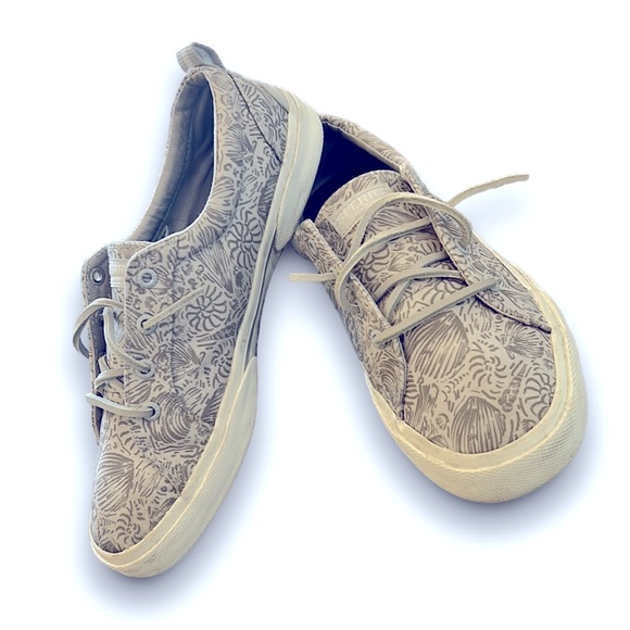 Leaf/Seashell Print🍃 🍂 Sperry Canvas Sneakers - Picture 6 of 6